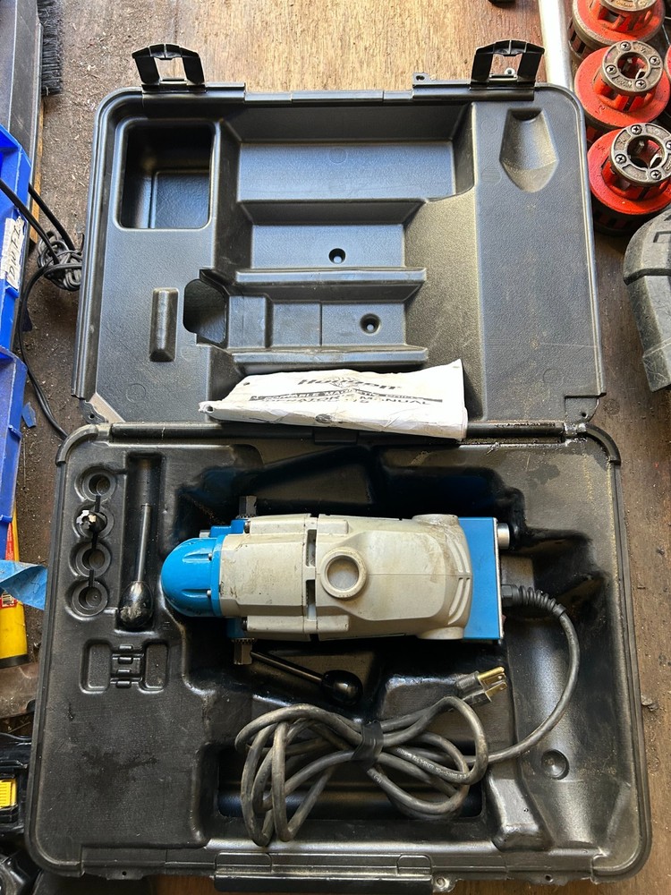 Hougen HMD115 low profile Magnetic Drill w/ 1 bit