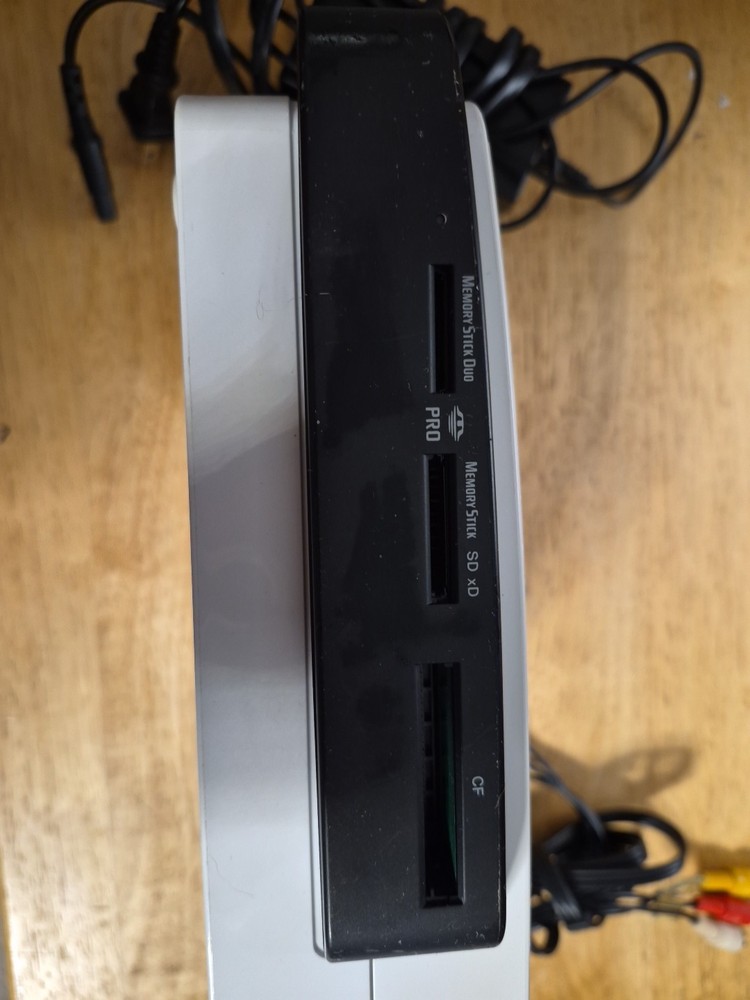 Sony VRD-MC5 Multi-Function DVD Recorder Works As It Should