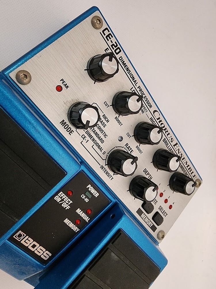 Boss CE-20 Chorus Ensemble Guitar Twin Effect Pedal