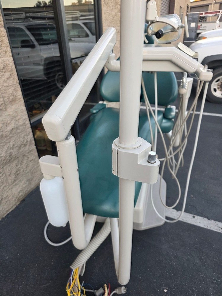 A-dec 1040 Dental Chair – Full Package