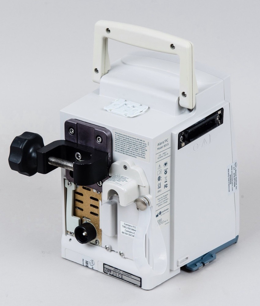 Alaris PC Model 8015 With Battery & Pole Clamp