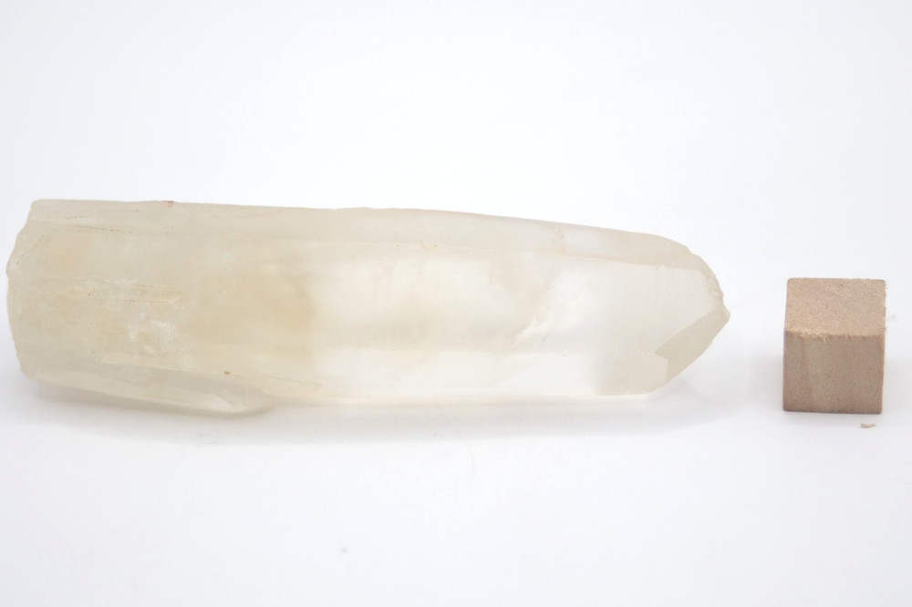 Quartz crystal. 41 grams. Natural.