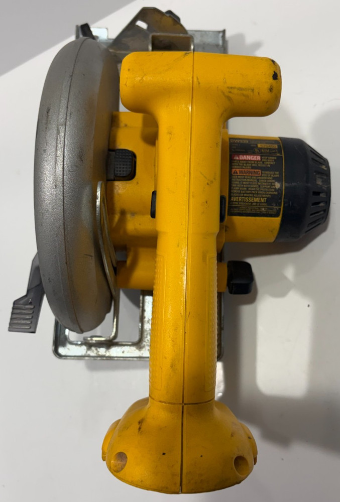 DeWalt DW939 18V Cordless Circular Saw – Bare Tool with Blade