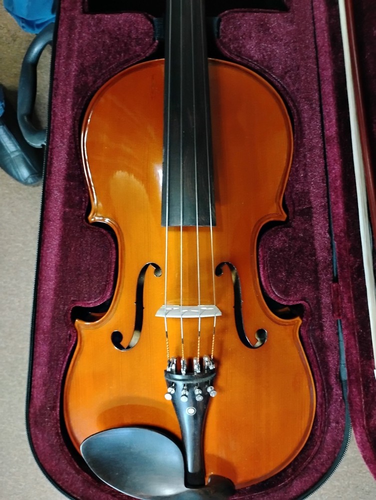 16" Viola With Case and Bow
