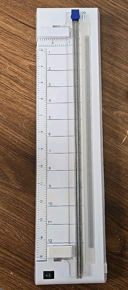 Deckle Kraft PAPER CUTTER