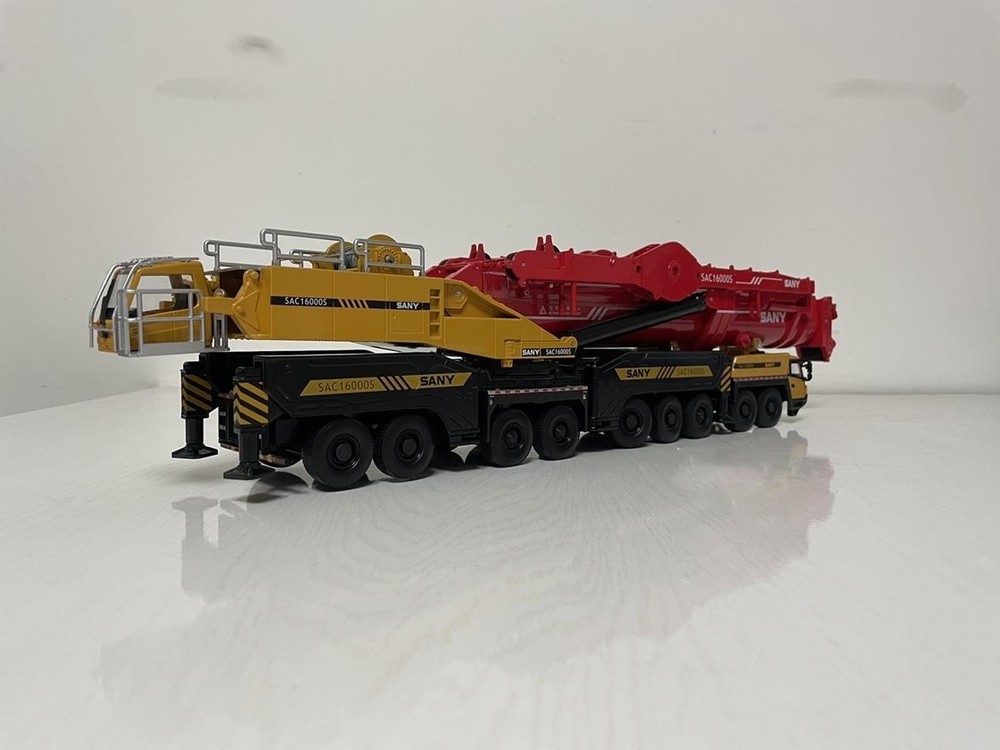 1: 50 SAC16000S All Ground Engineering Crane Alloy Model