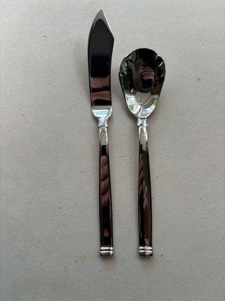 Tuttle TIARA - sugar spoon and butter knife