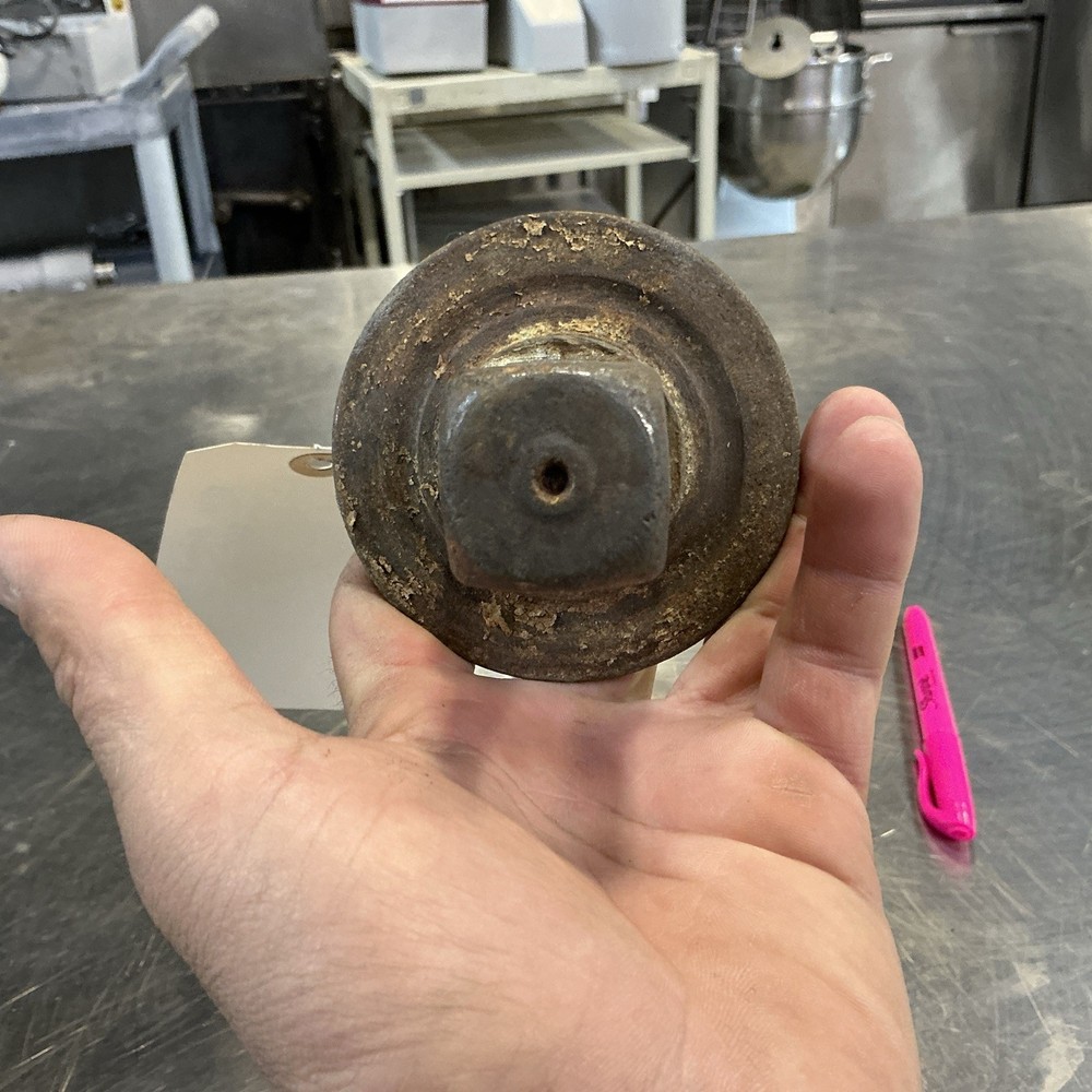 #32 Hobart Mixer Screw 20”