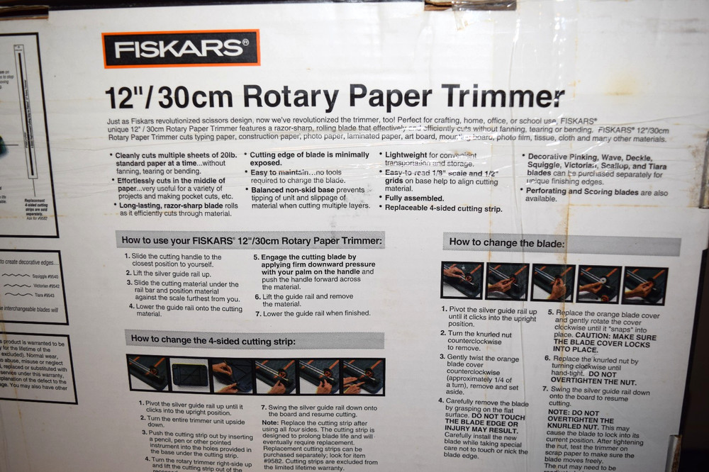 FISKARS Desktop Cutting Board Paper Cutter Rotary Blade 12"
