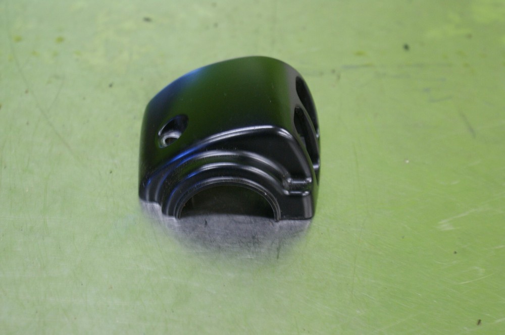 2003 HARLEY-DAVIDSON upper left hand handlebar switch housing used NICE!