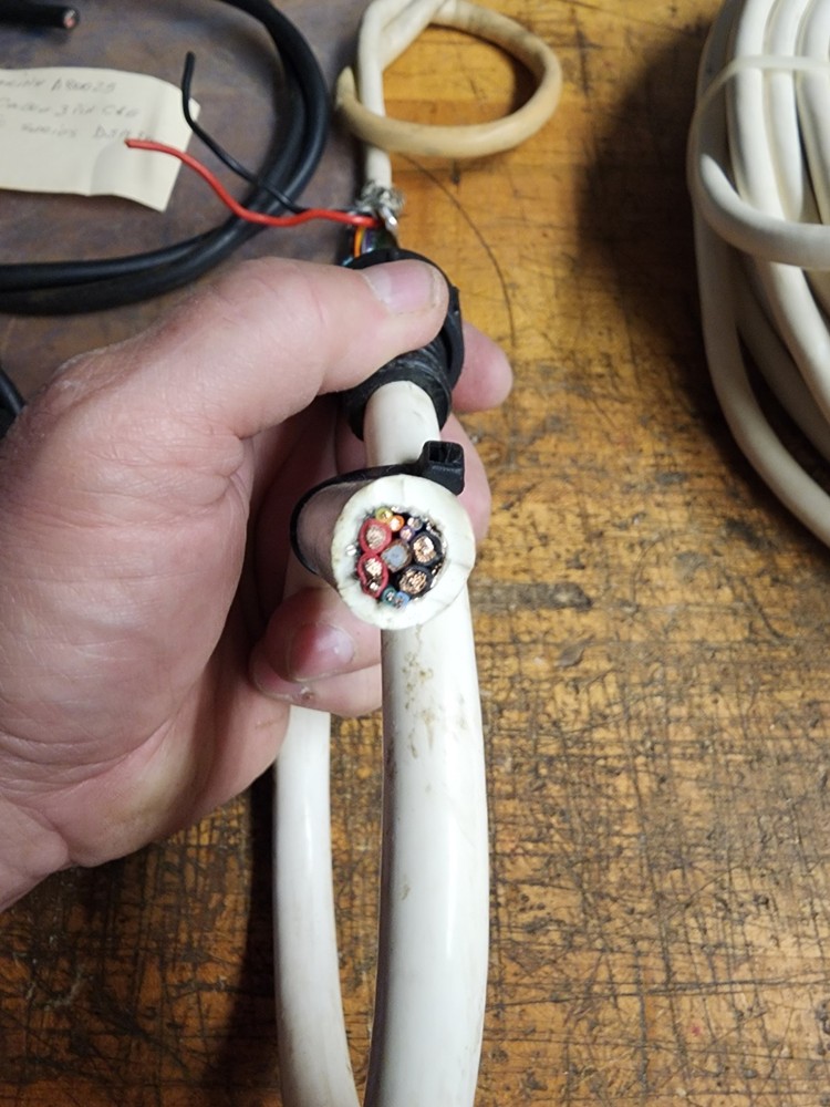 RAYMARINE radar cable 50 FT includes extra connectors, power cable