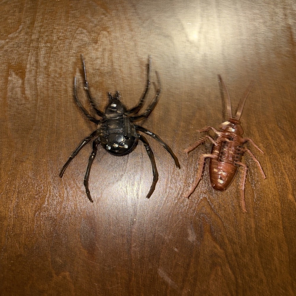 Cockroach & Black Widow Spider Battery Operated Tested