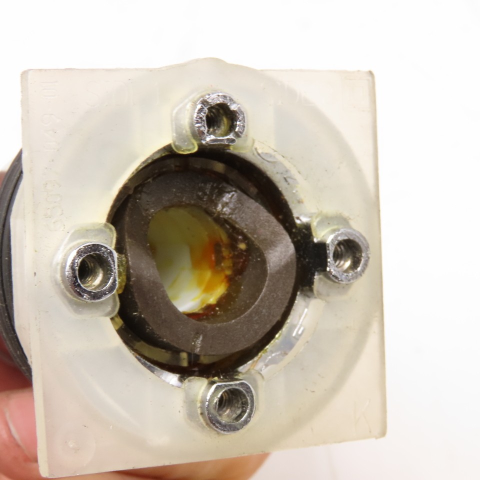 Square D 2 Position Spring Return Keyed Left/Right Selector Switch Head