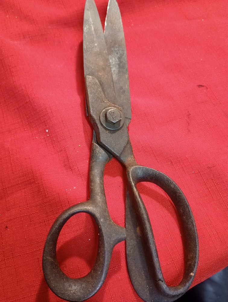 Vintage Antique Heavy Cast Iron Handled 10" Scissors Work Great
