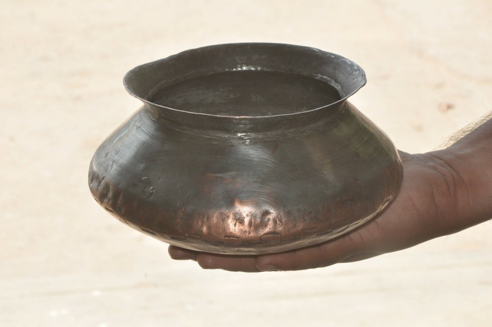 Old Copper Unique Shape Handcrafted Cooking Pot/Utensil/Kitchenware