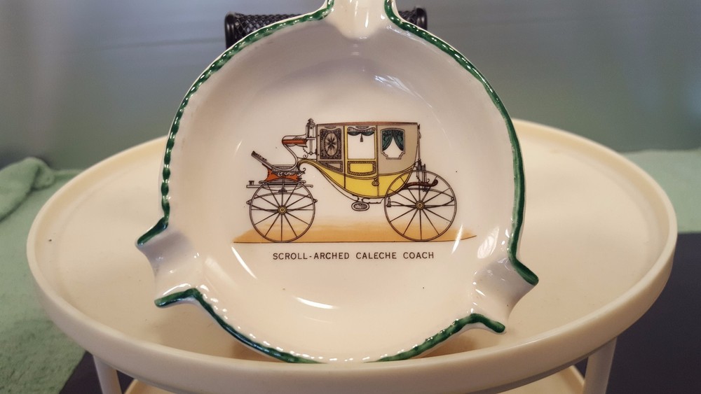 Vintage Ashtray Scroll-Arched Caleche Coach