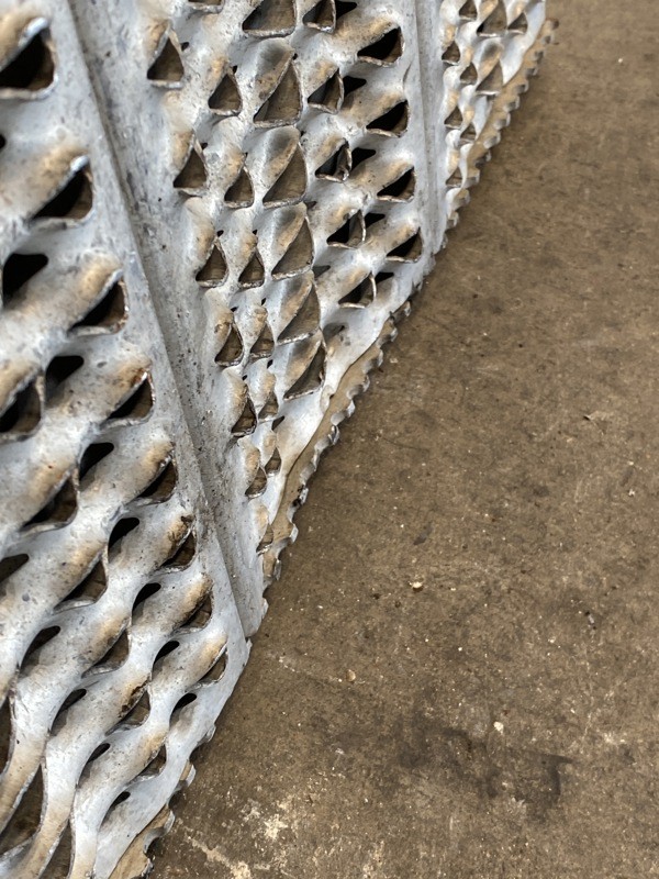 2013 Peterbilt 386 Deck Plate (651-11032)