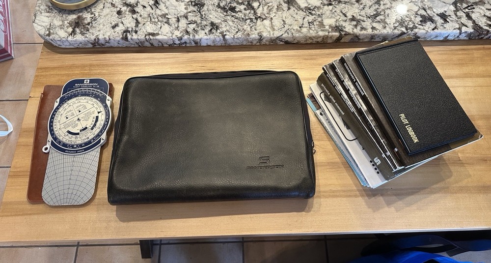 Jeppesen Sanderson Private Pilot Flight Training System Kit & Bag