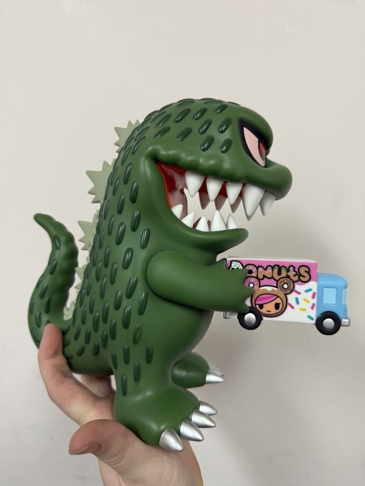 TOKIDOKI X GODZILLA SOFUBI - GREEN VARIANT STATUE LIMITED 114/200