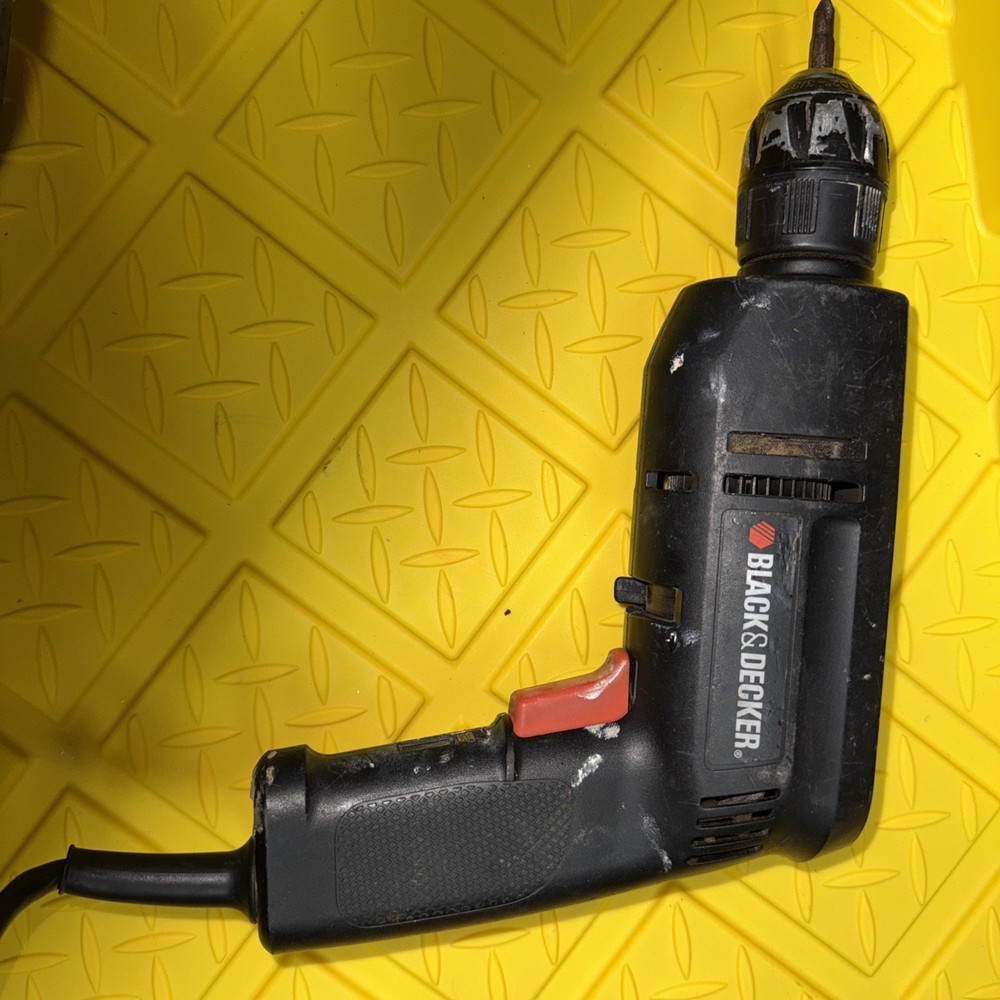 BLACK & DECKER DRILL DR220 (PSL030044)