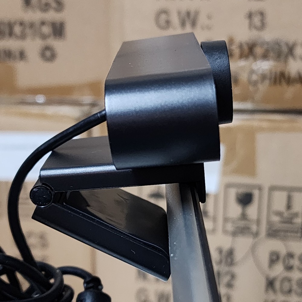 Aluratek 1080p HD Webcam with Microphone AWC03F Black