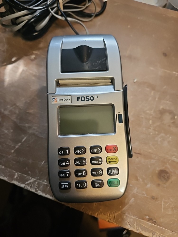 First Data FD50 Credit Card With Power Supply