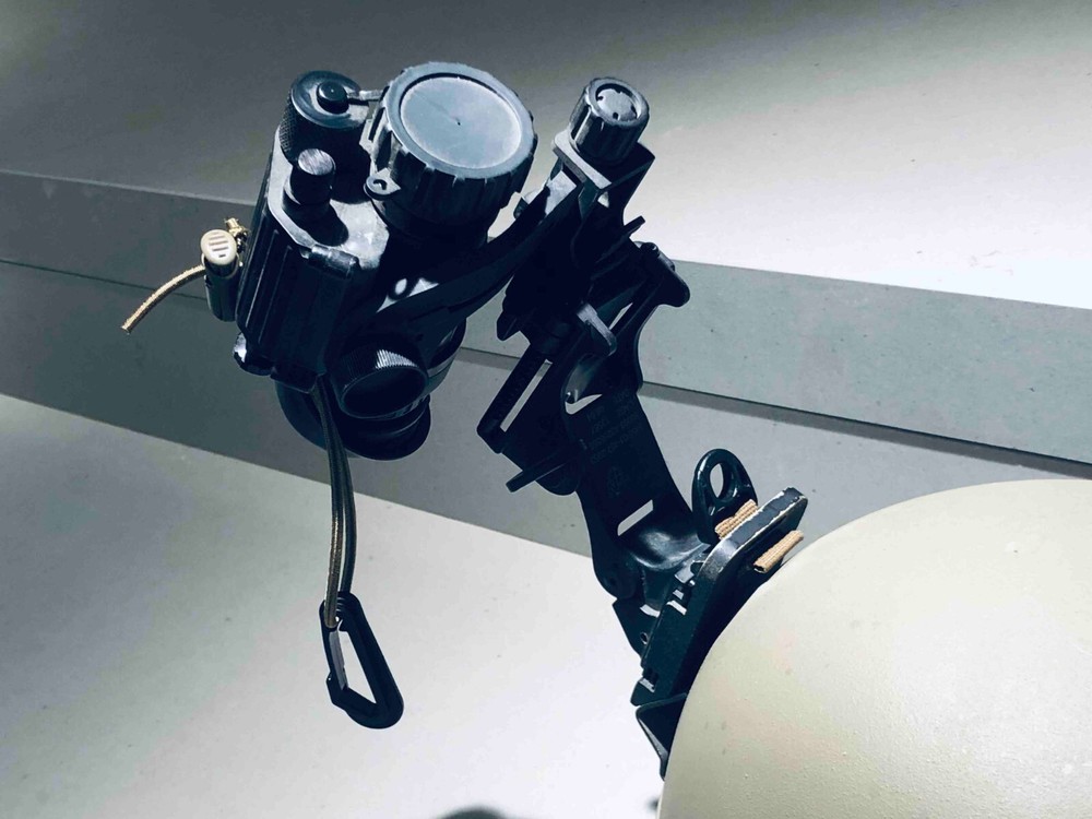 Tactical AN/PVS-14 Night Vision Lanyard System.