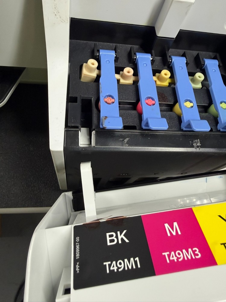 Epson SureColor SC-F570 24" Dye-Sublimation Printer - READ