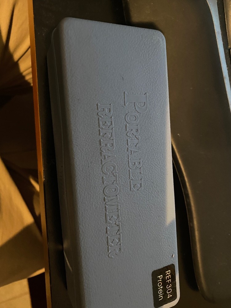 Portable Refractometer REF 304 Protein