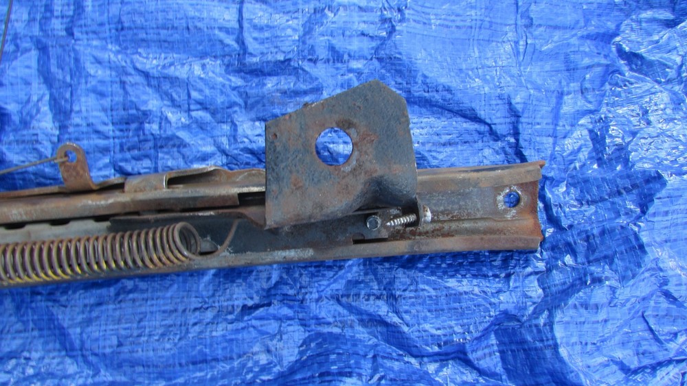 1982-92 CAMARO FIREBIRD SEAT SLIDE TRACK TRACKS DRIVER LEFT 24f