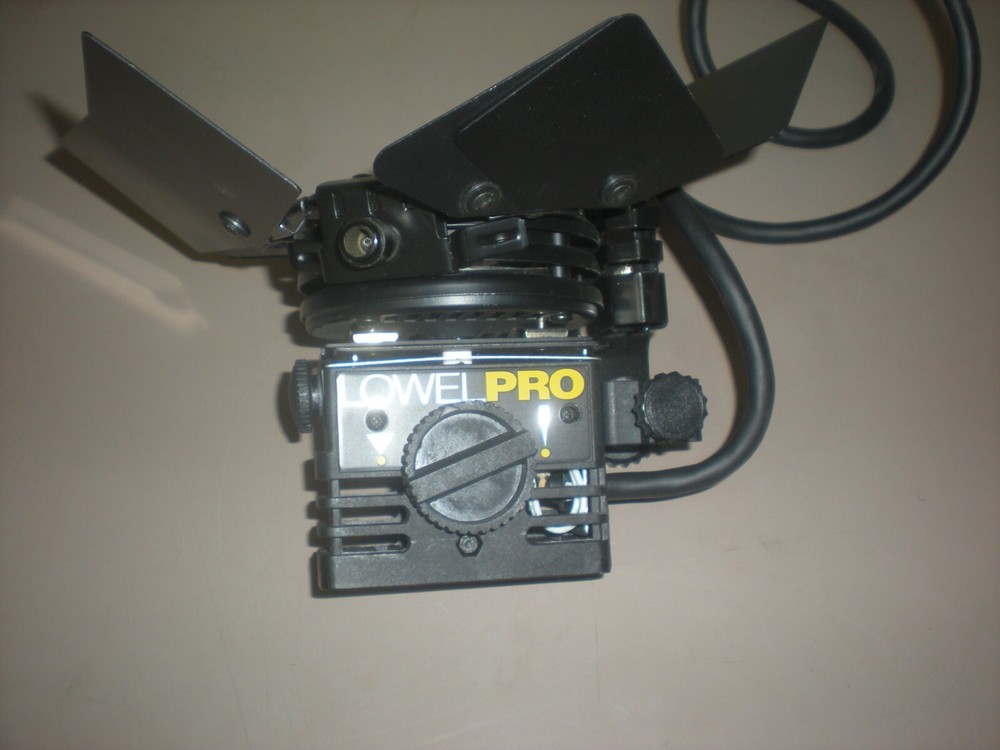 Lowell Pro Light with 120VAC Power Cord - Powers Up as Shown