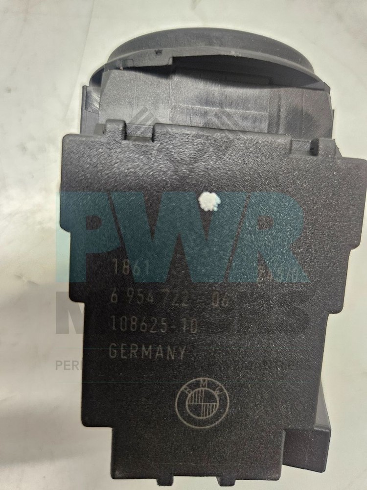 BMW 5 Series E60 E61 Key Slot Reader 6954722