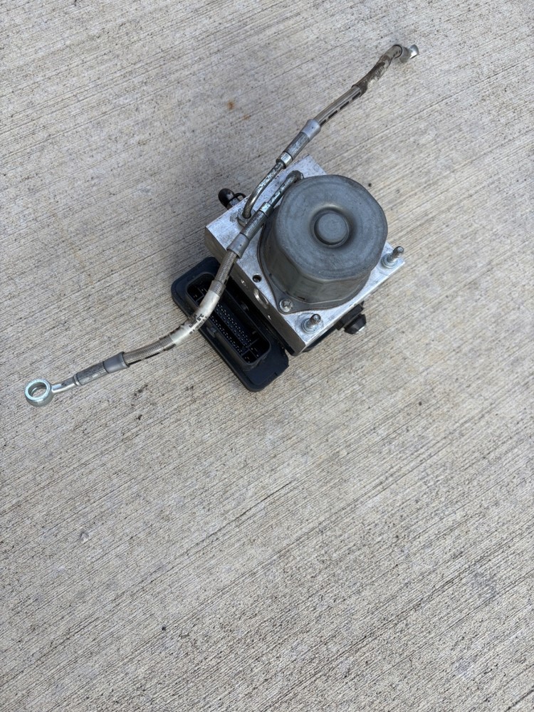 ** Indian Motorcycle ABS control module / pump ** 1911761 **