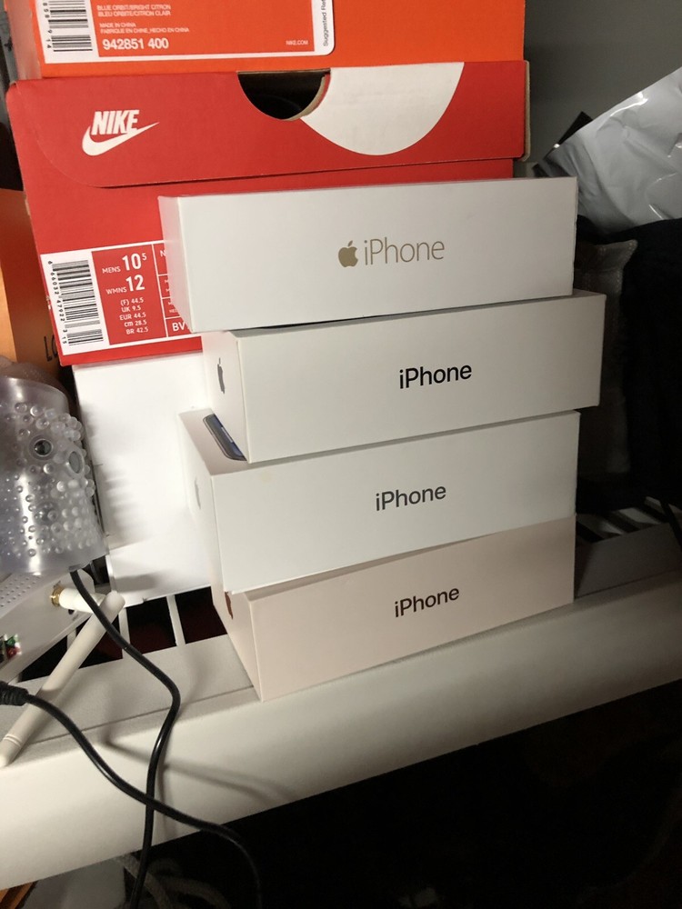 Apple iPhone Storage 4 Box NEW -MINT IN BOX