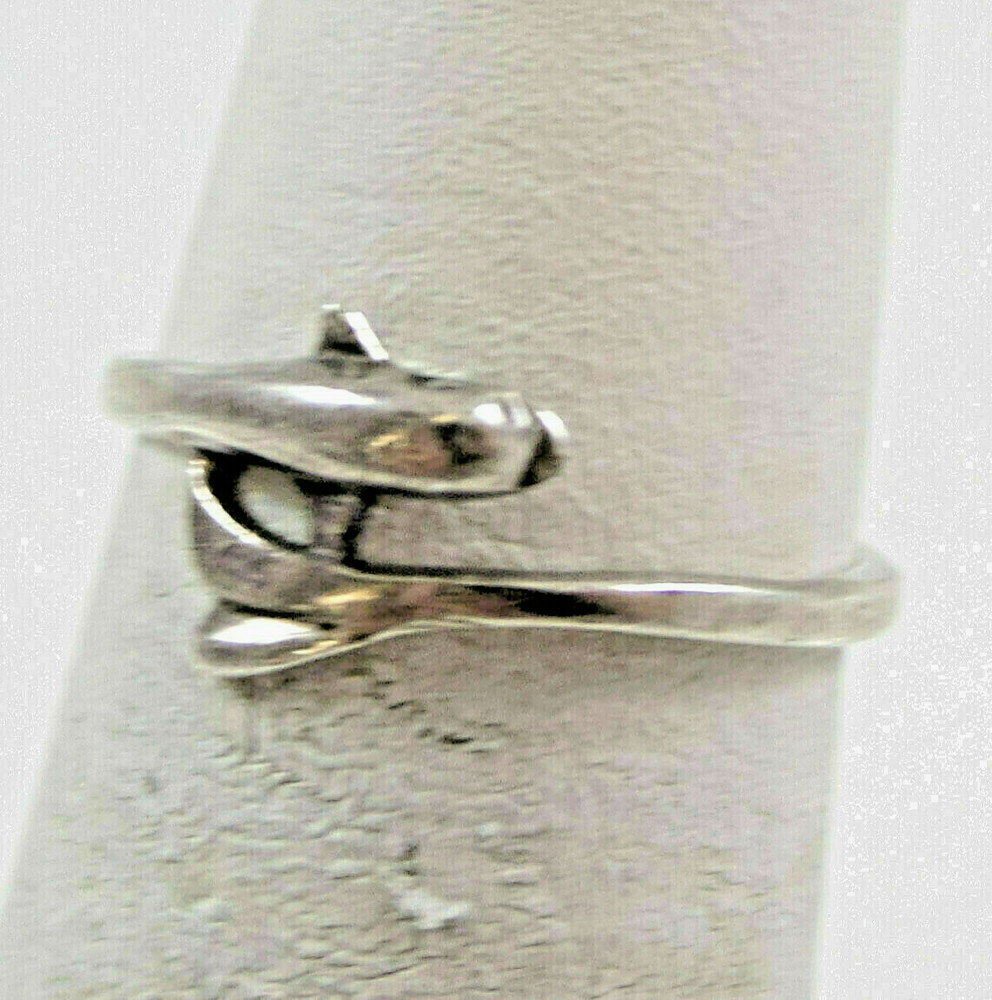 Vintage 925 Sterling Silver dolphin band Ring Size 5.5