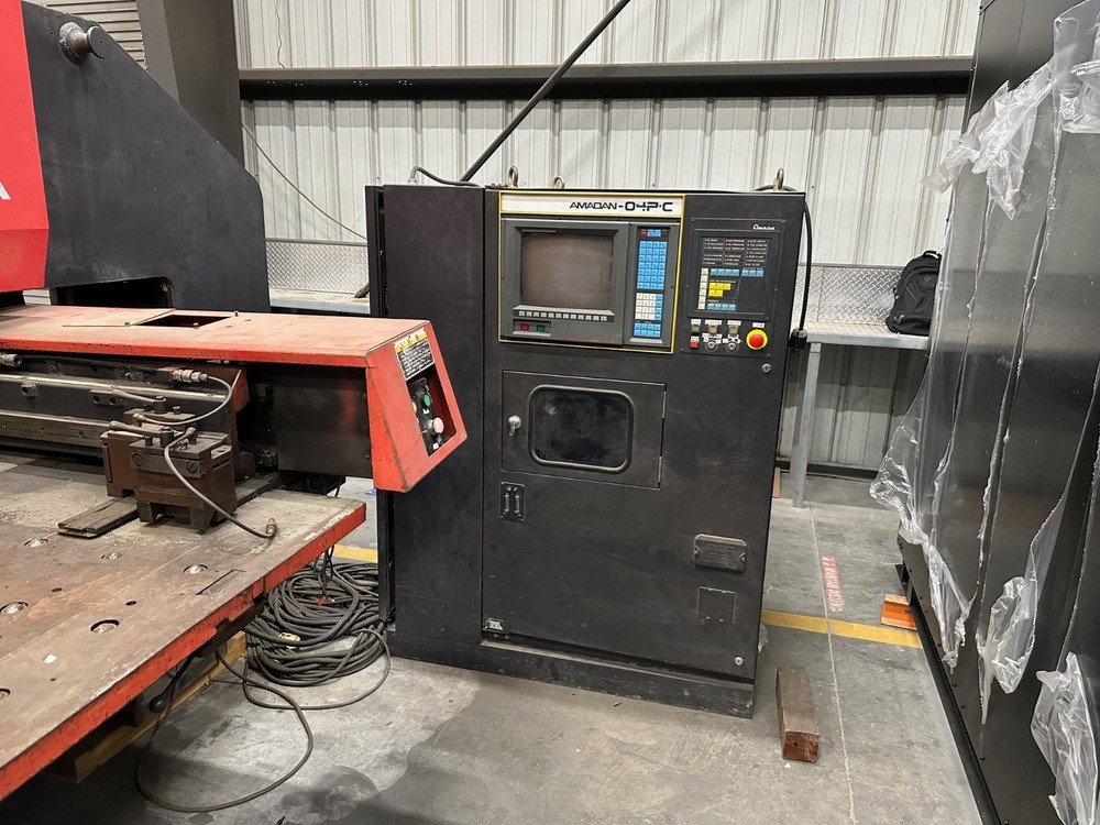 AMADA PEGA 345 QUEEN