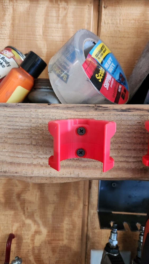 Milwaukee M12 Ratchet Holder Wall Mount