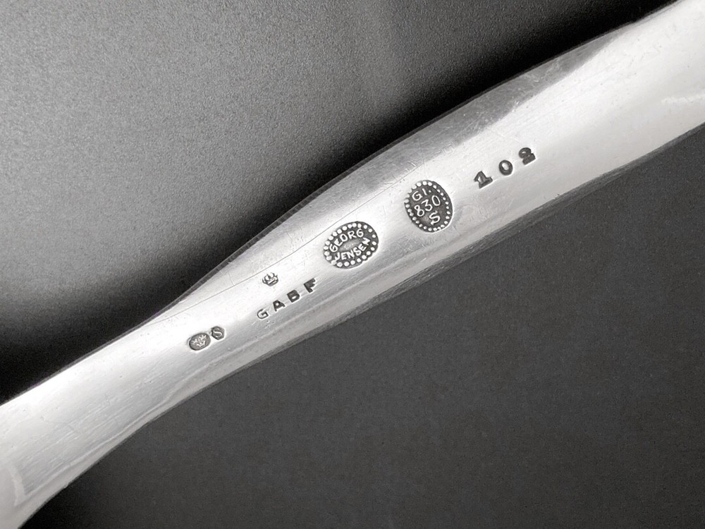 Georg Jensen 102 Shell Pattern 830 Silver Cake Slice / Pie Server, 27 cm