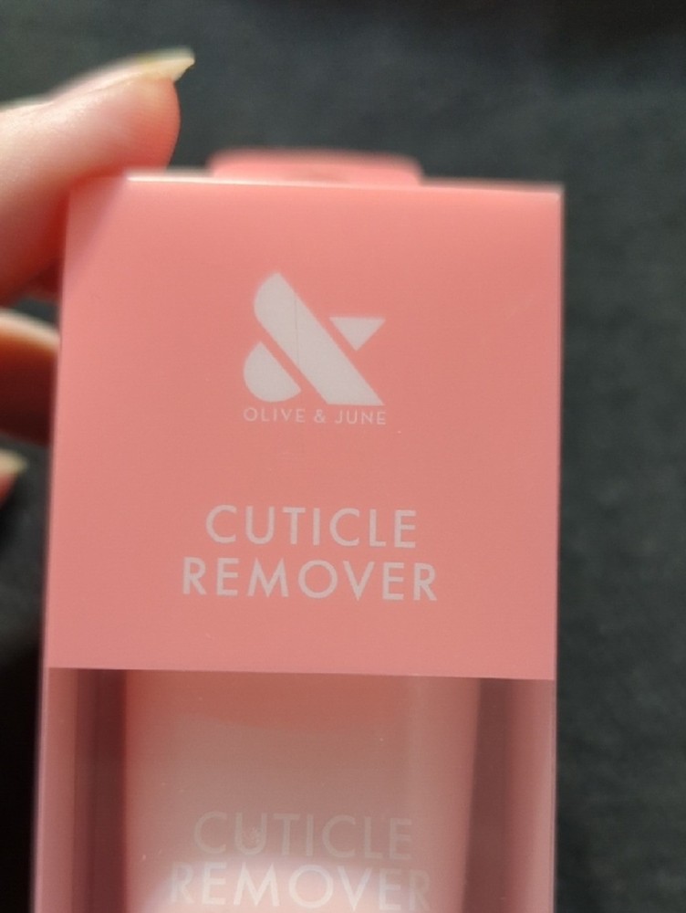 Olive & June Cuticle Remover