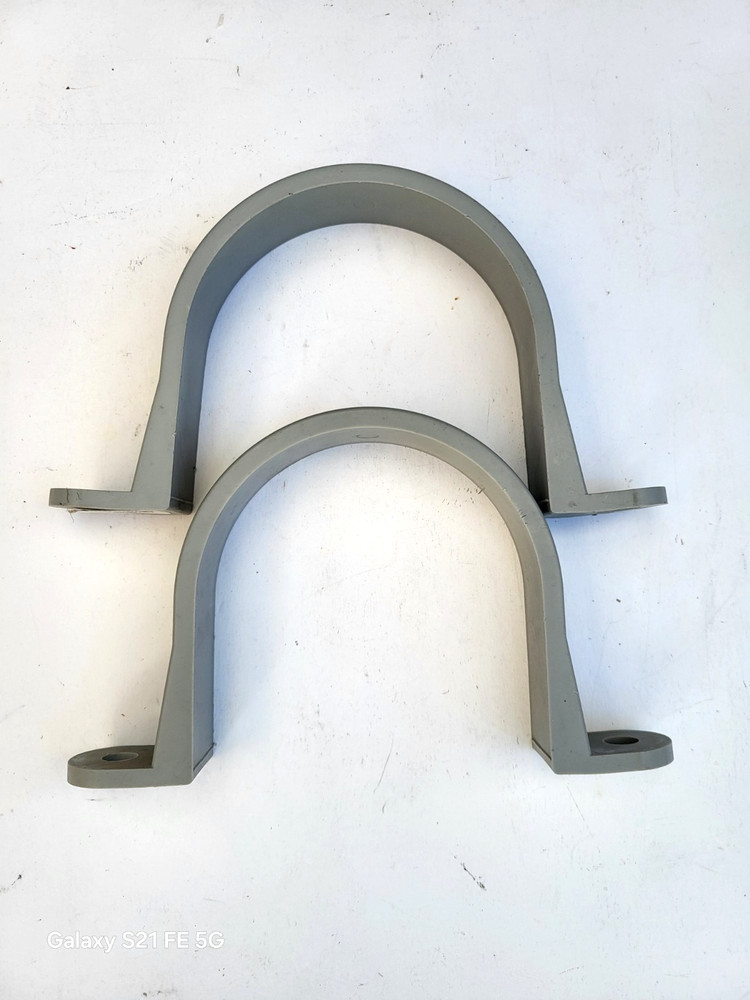 Carlon E977LC & E995G Offset Pipe 1 1/4" and 3" Strap