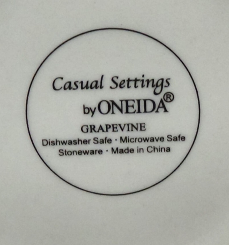 #191C Oneida Grapevine Bread Plate Purple Grape 7"" Across