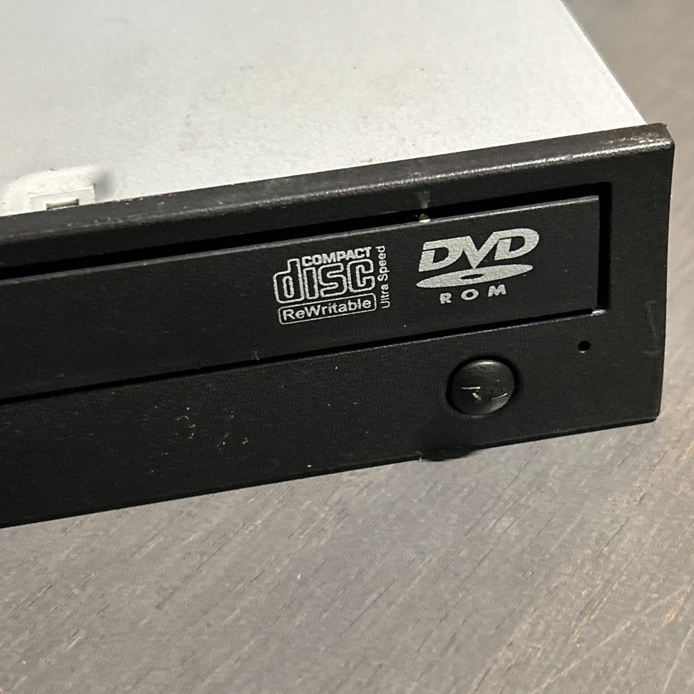Combo drive Model BKM-52X16 C DVD CD vintage