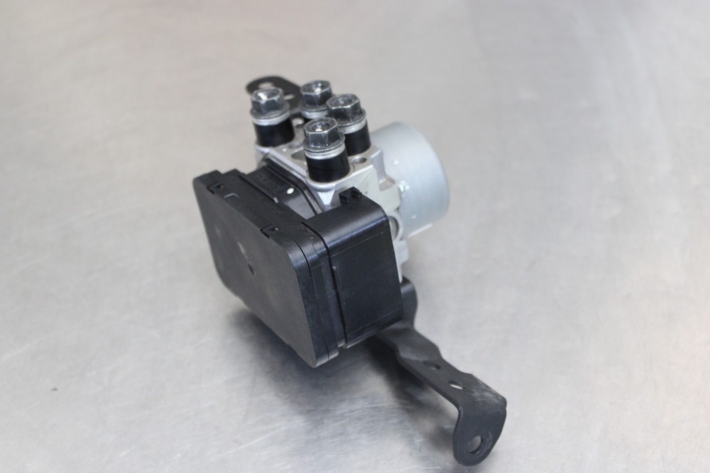 24-26 KAWASAKI Z500 ABS ABS PUMP UNIT MODULE
