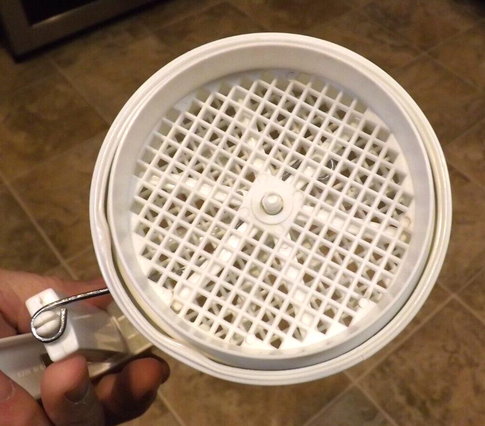 Ekco Flour Sifter