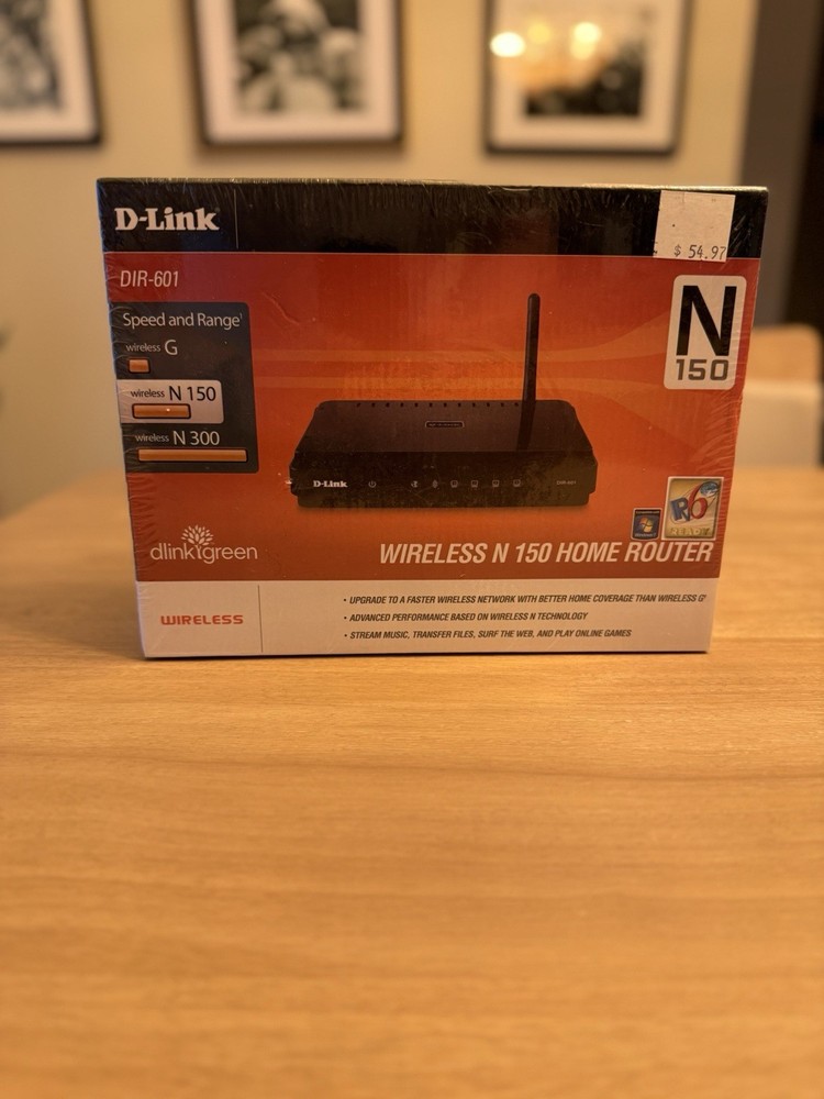 D-Link DIR-601 Wireless Home Router 150Mbps Wireless N 4 Port Powers On