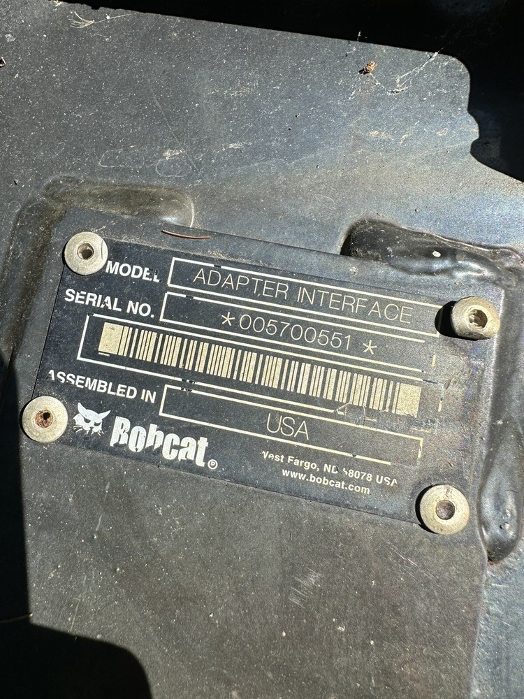 BOBCAT SKID STEER TO FIT MT MACHINE ADAPTER INTERFACE