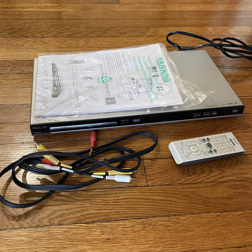 Philips DVP5140/37 Multiformat DVD Player with Remote, AV Cables, Tested