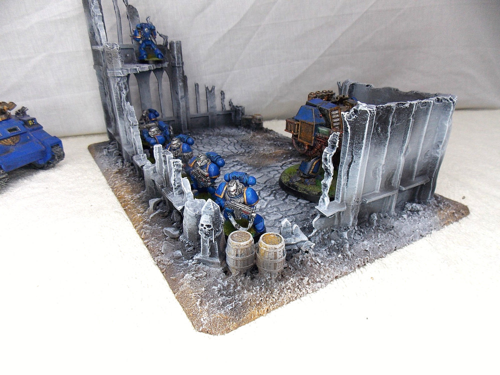 WARGAMING TERRAIN PAINTED BUILDING