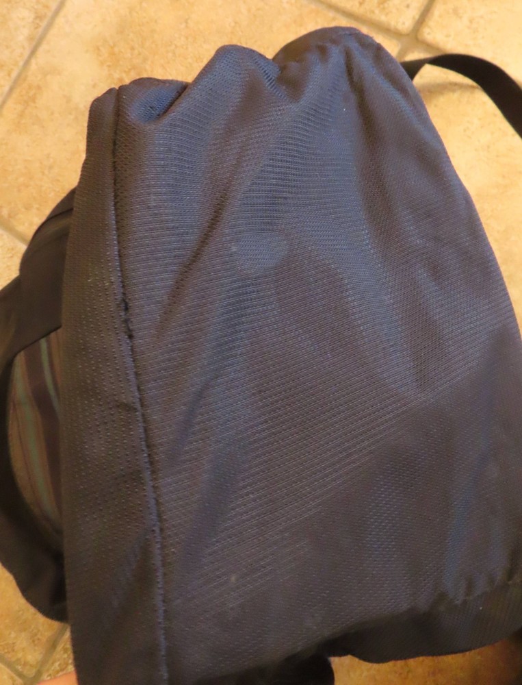 Dakine Backpack Daypack 20"x12"x6" broken zipper