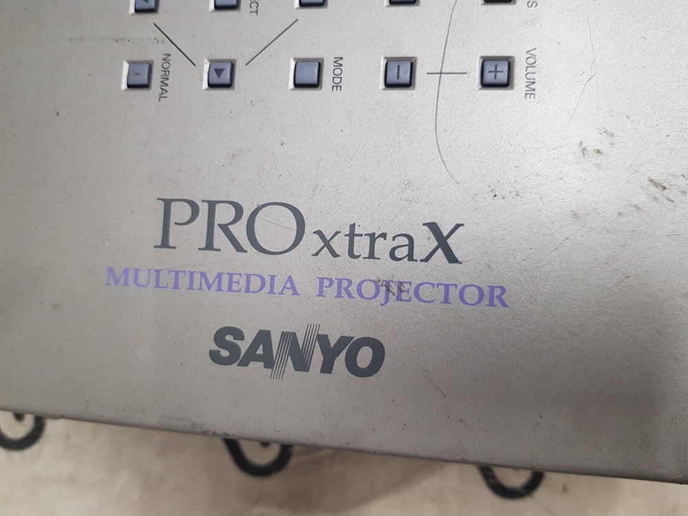 SONYO PRO xtraX PLC-XU20B Multimedia Projector